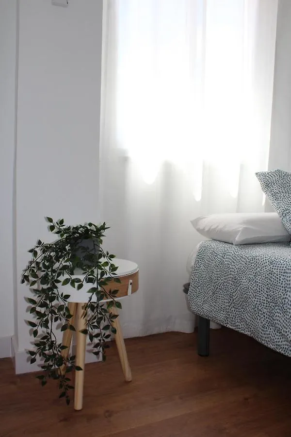 Beautiful Brand New 2 Bedroom Flat With Terrace Malaga Apartment