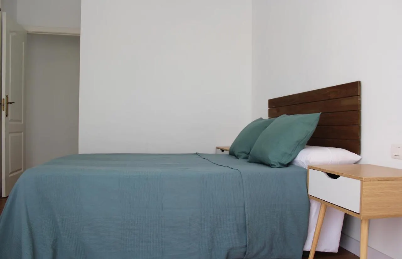 Beautiful Brand New 2 Bedroom Flat With Terrace Malaga