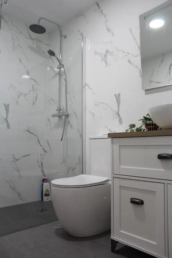 Beautiful Brand New 2 Bedroom Flat With Terrace Malaga Spain