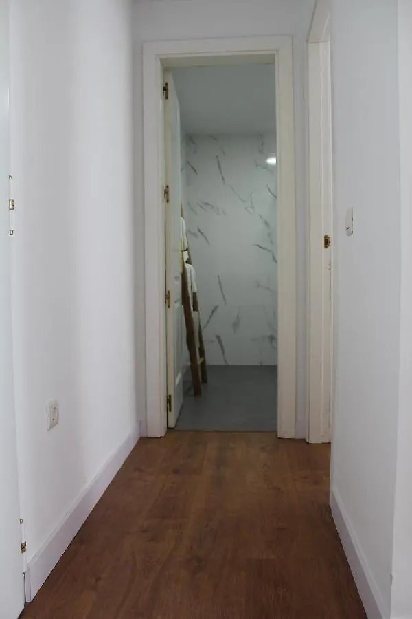 Beautiful Brand New 2 Bedroom Flat With Terrace Malaga